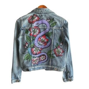Custom Painted Denim Jean Jacket Snake & Wild Roses Light Wash Size S-M Original